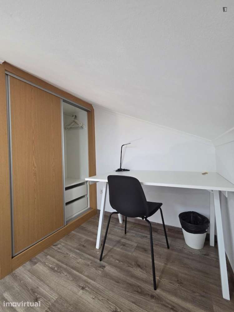 Quarto - localizado em Arroios Lisbon - Grande imagem: 3/21