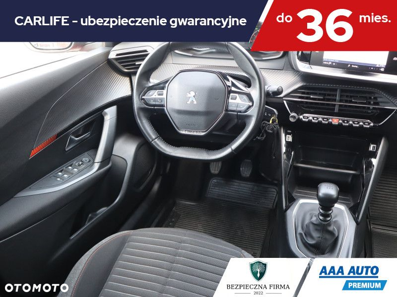 Peugeot 2008 - 8