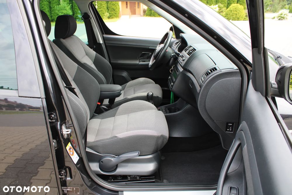 Skoda Roomster 1.6 TDI DPF Noire - 28