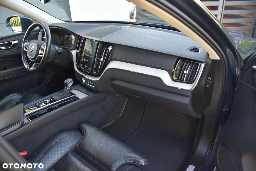 Volvo XC 60 D4 Inscription - 22