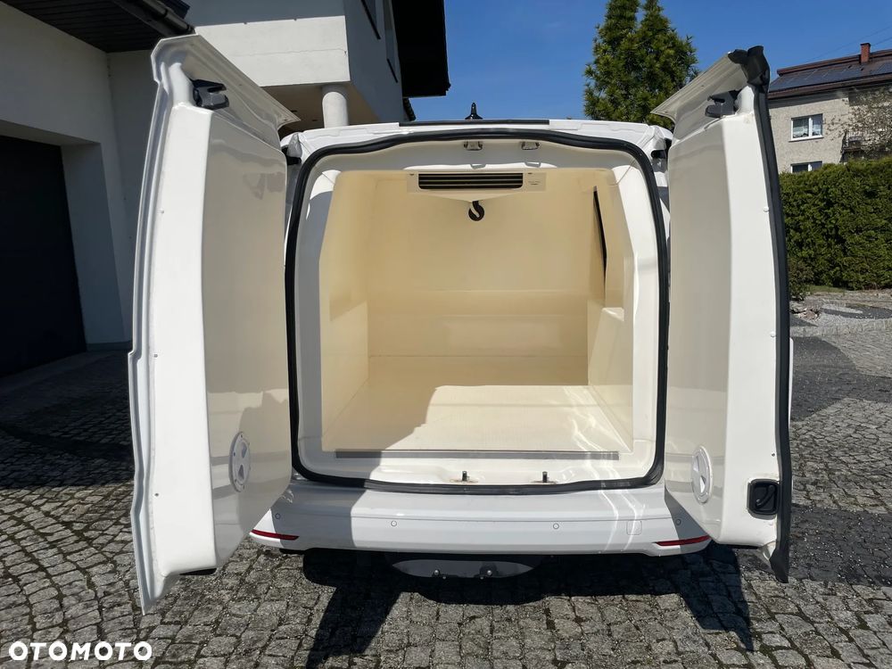 Volkswagen Caddy - 8