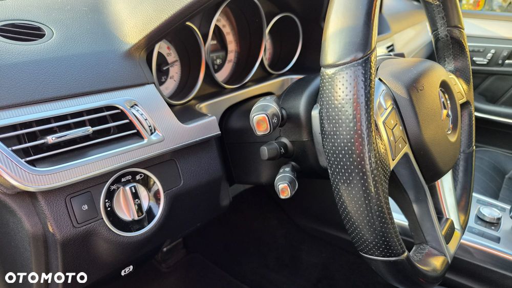 Mercedes-Benz Klasa E 500 4Matic 7G-TRONIC Avantgarde - 23