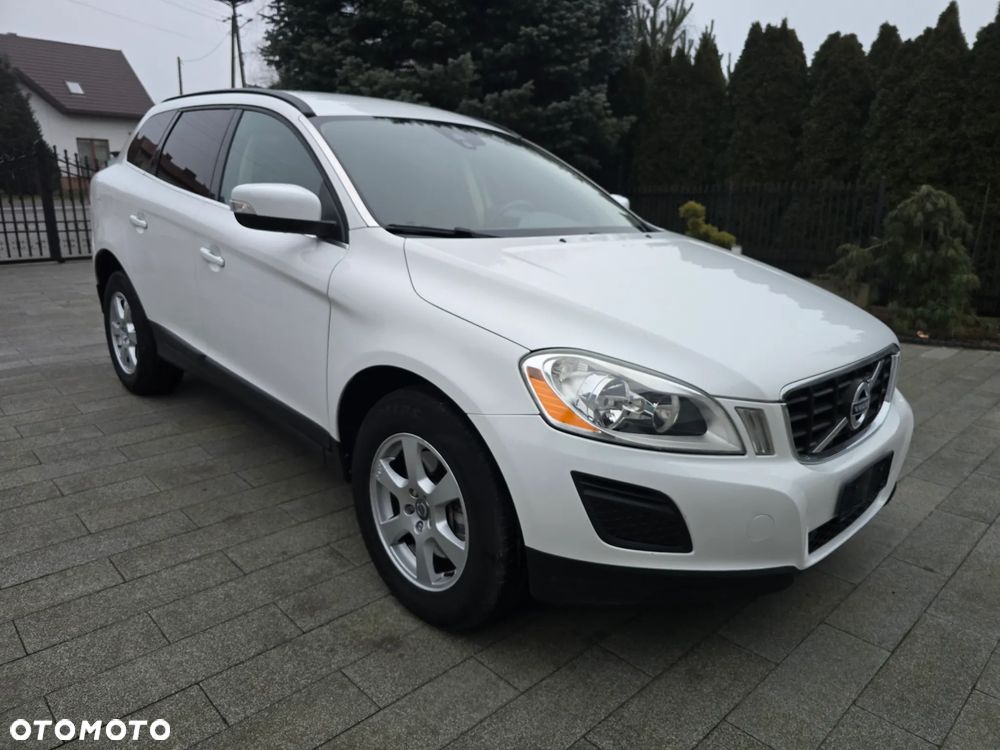 Volvo XC 60 D4 AWD Geartronic Momentum