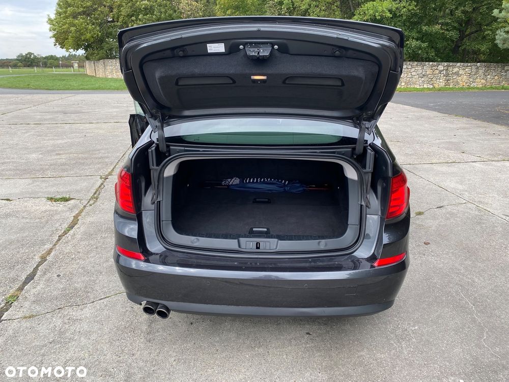 BMW 5GT 530d xDrive - 11