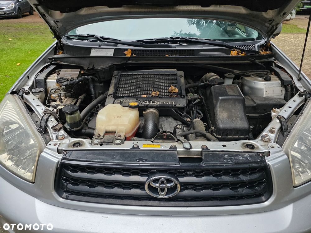 Toyota RAV4 - 16