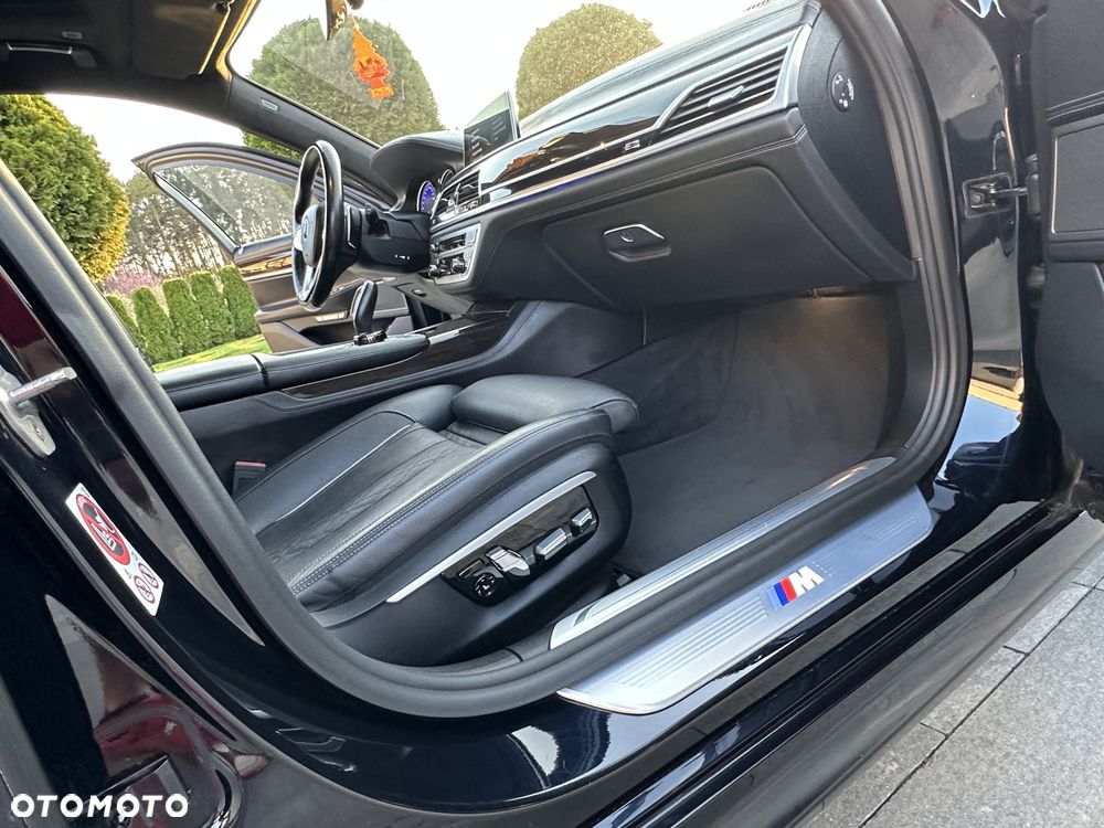 BMW Seria 7 750d xDrive sport - 9