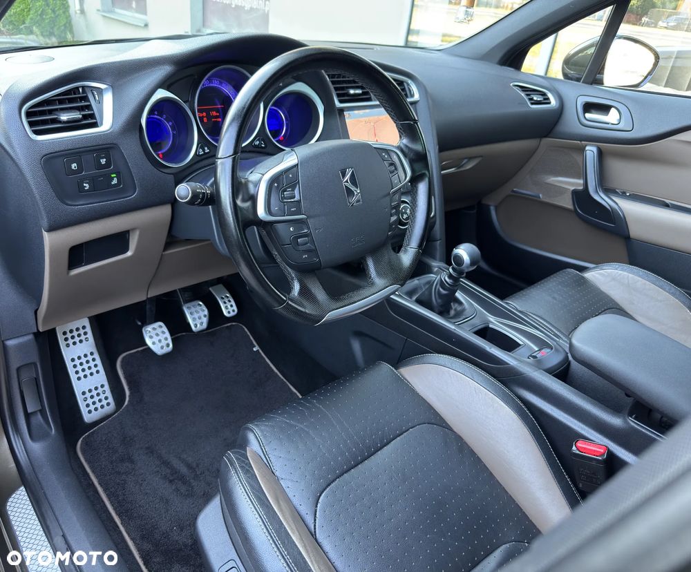 Citroën DS4 THP 200 SportChic - 13