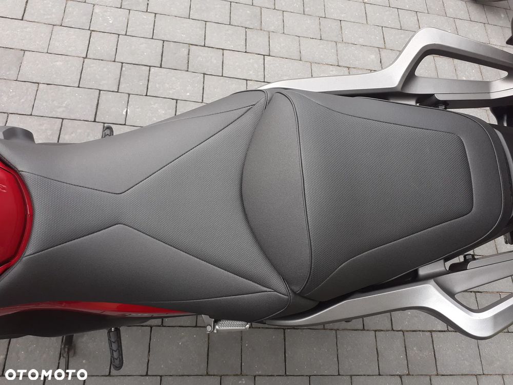 Honda NC - 20