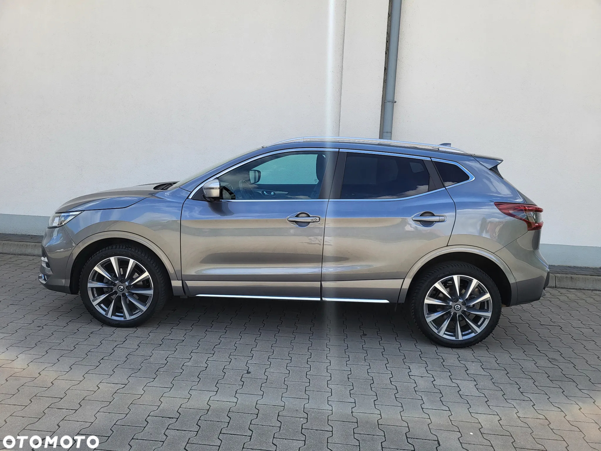 Nissan Qashqai 1.3 DIG-T DCT N-TEC - 4