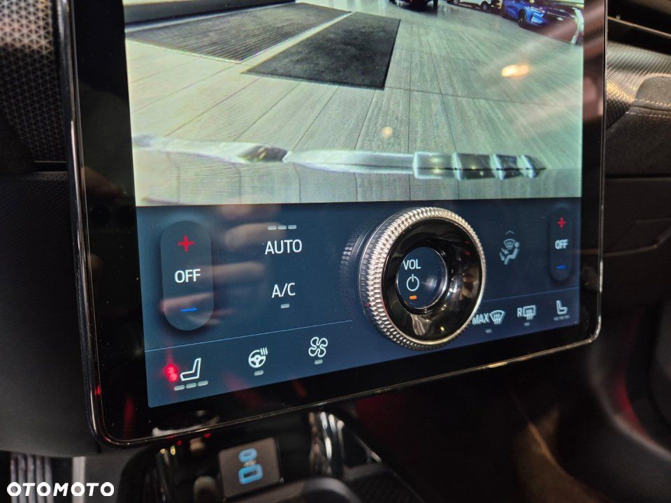 Ford Mustang Mach-E - 26