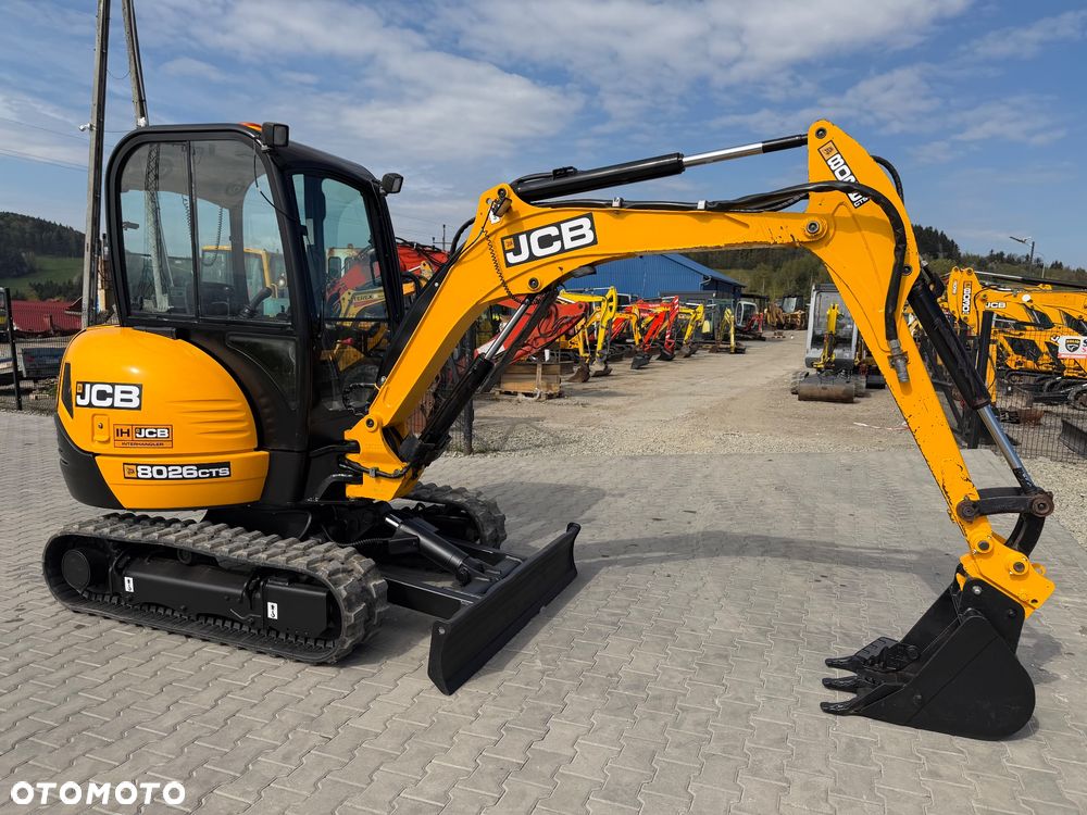 JCB 8026 - 7