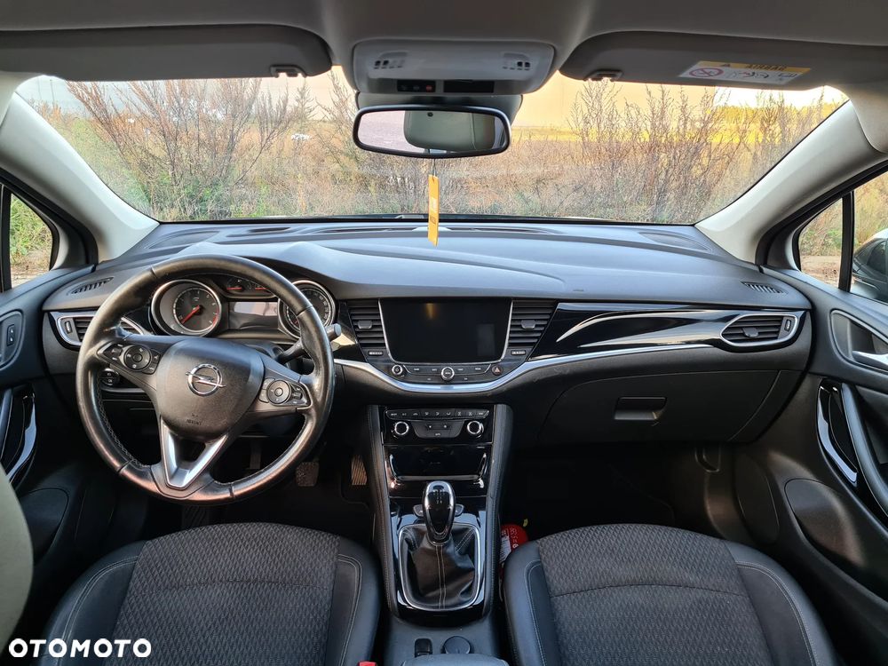 Opel Astra - 16