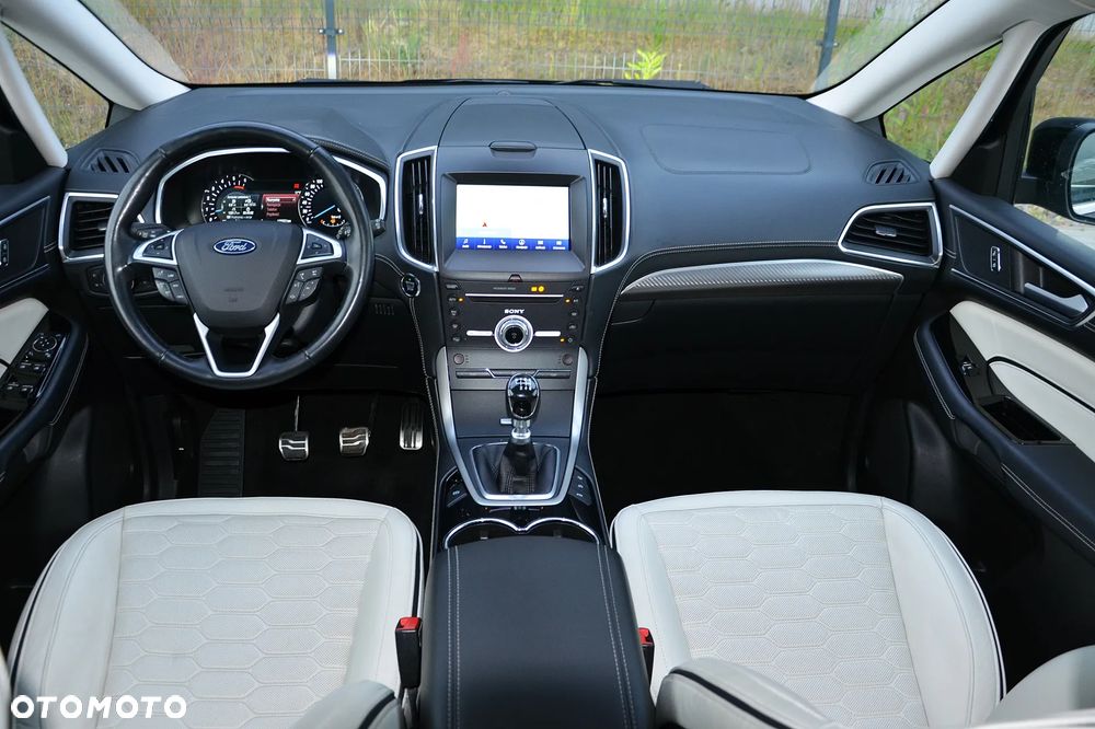 Ford S-Max 2.0 TDCi Vignale - 25