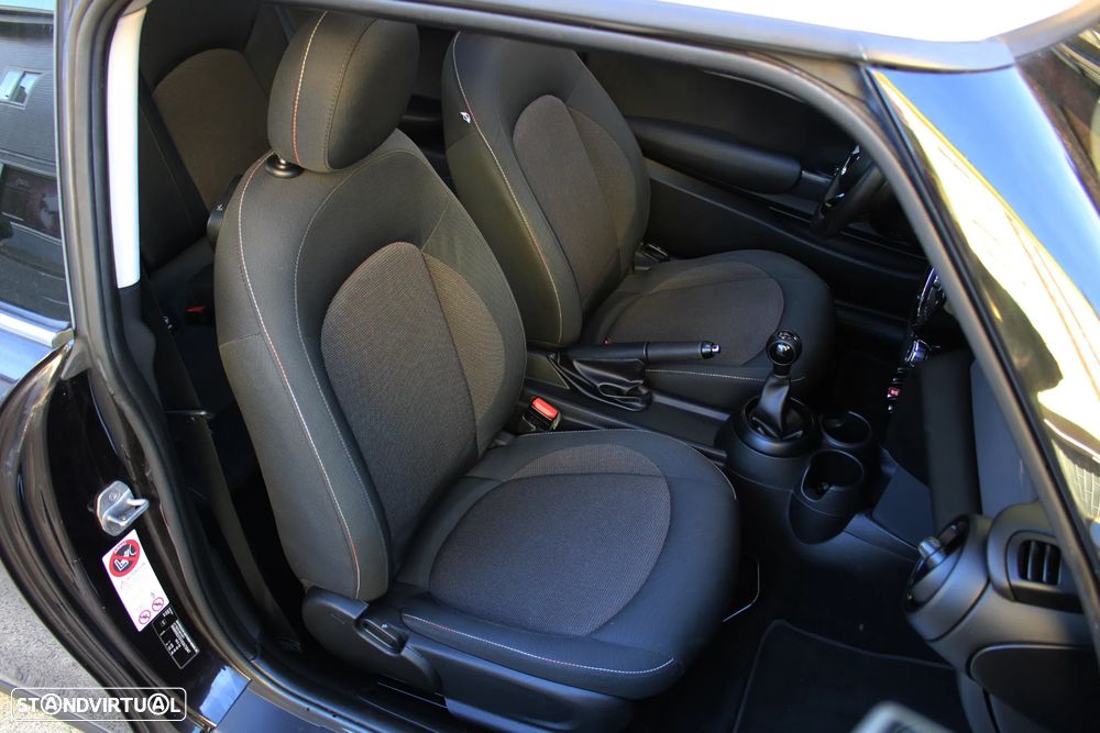 MINI 3 Portas Cooper D Metropolitan - 27