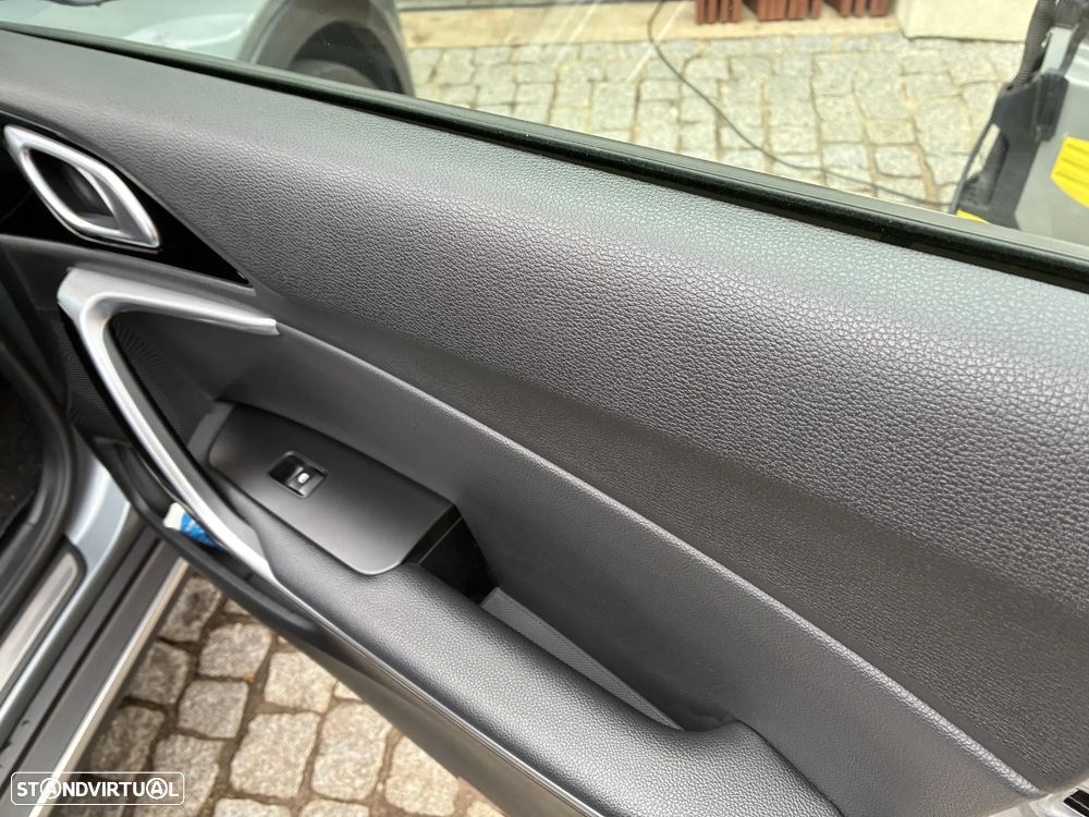 Kia XCeed 1.6 CRDi Tech - 21