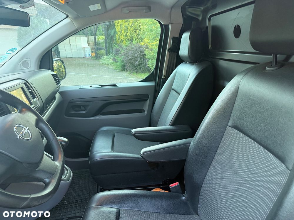 Opel VIVARO - 28
