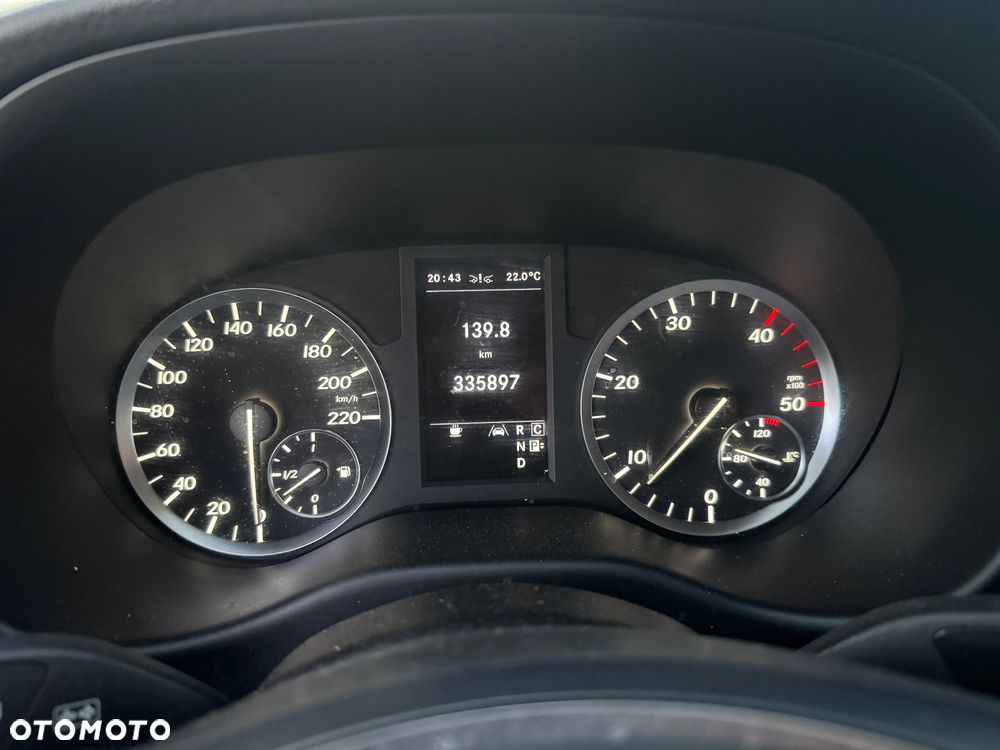 Mercedes-Benz Vito - 23