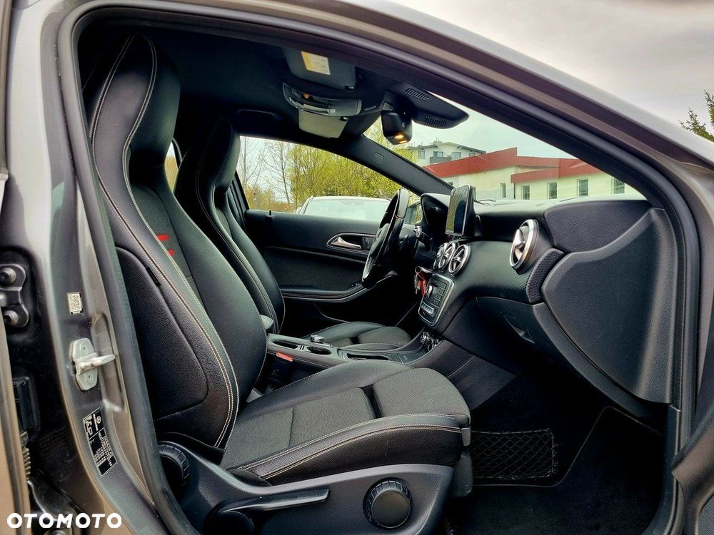 Mercedes-Benz Klasa A 180 7G-DCT Style - 11