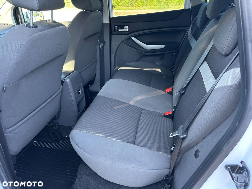 Ford Kuga 2.0 TDCi 2x4 Trend - 11