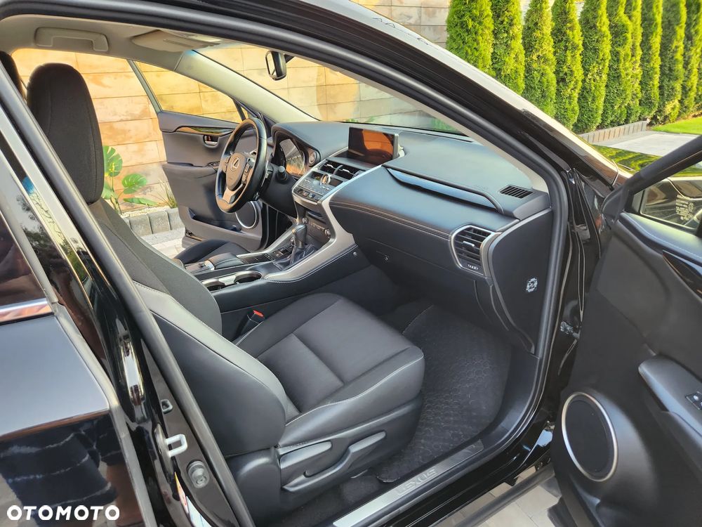 Lexus NX 300 Comfort AWD - 12