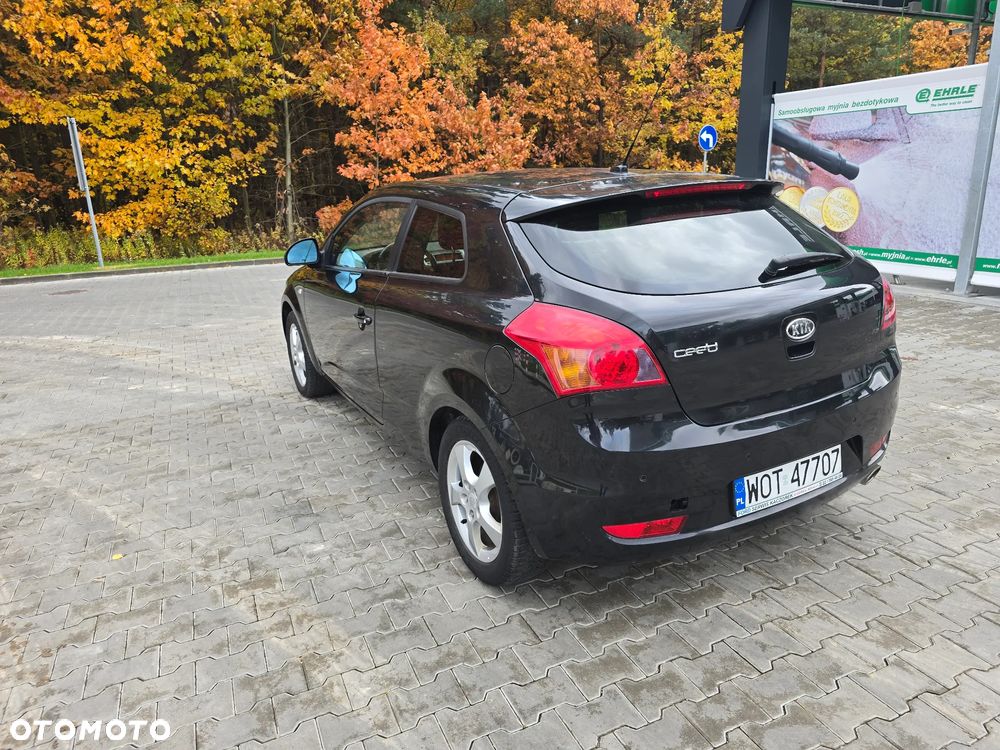 Kia Ceed Cee'd 1.6 Comfort + - 4