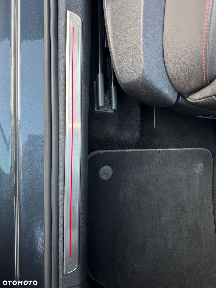 Volkswagen Golf GTI Performance BlueMotion Technology DSG - 33