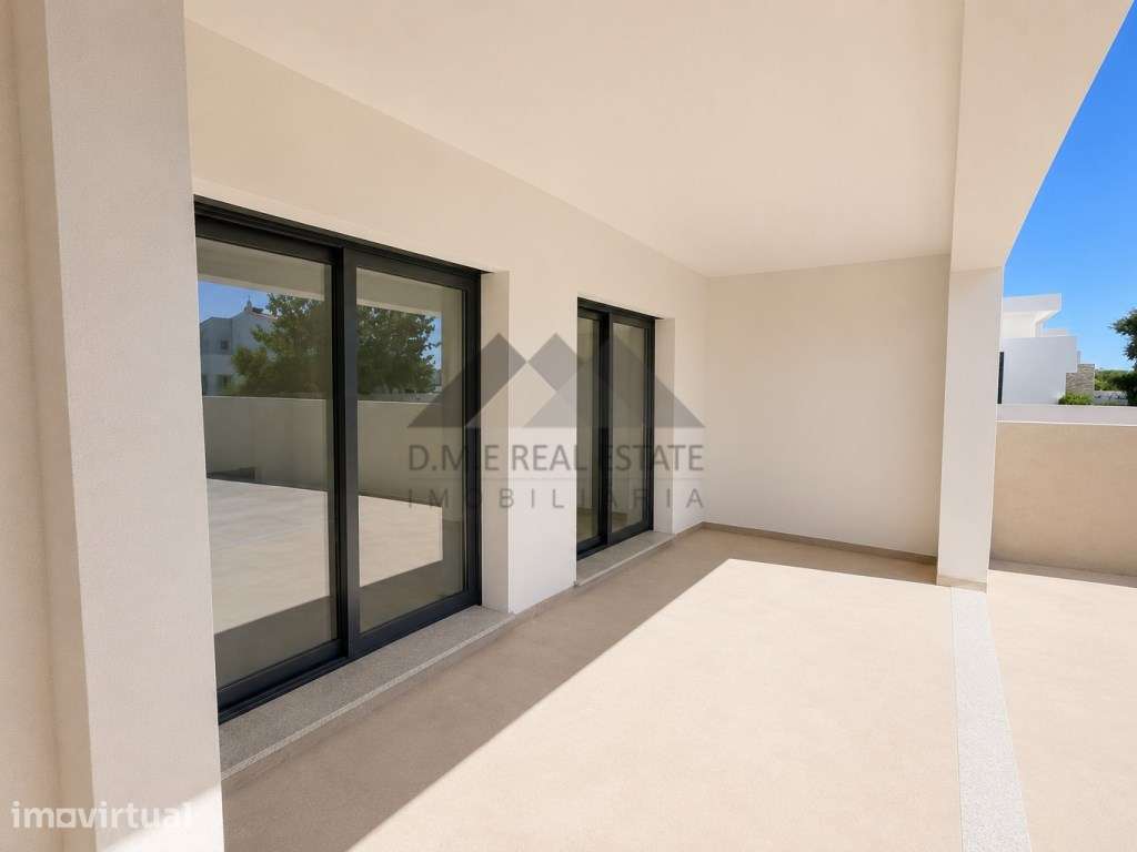 Moradia T2 + 2 com Piscina Privativa no Turquesa Residence, Castro ... - Grande imagem: 3/16