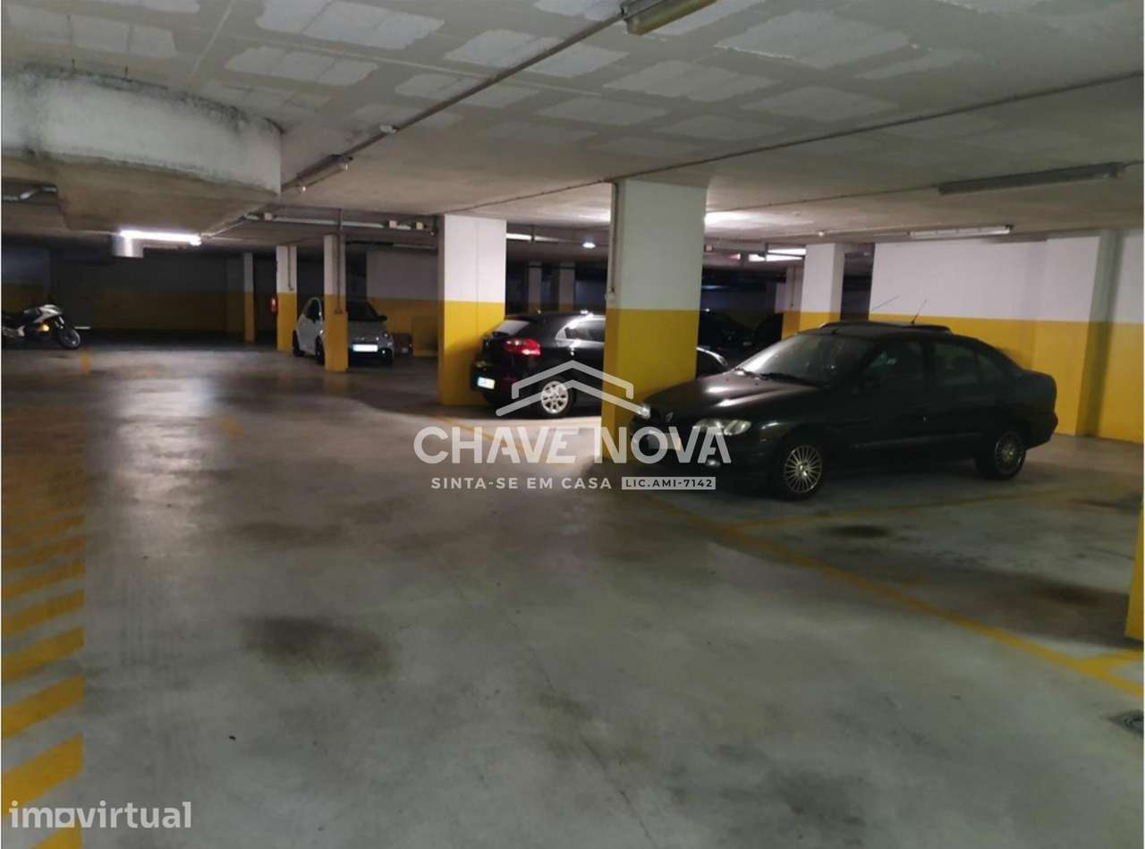 T2 c/ Lugar de Garagem em Oliveira do Douro, Vila Nova de Gaia - Grande imagem: 4/10