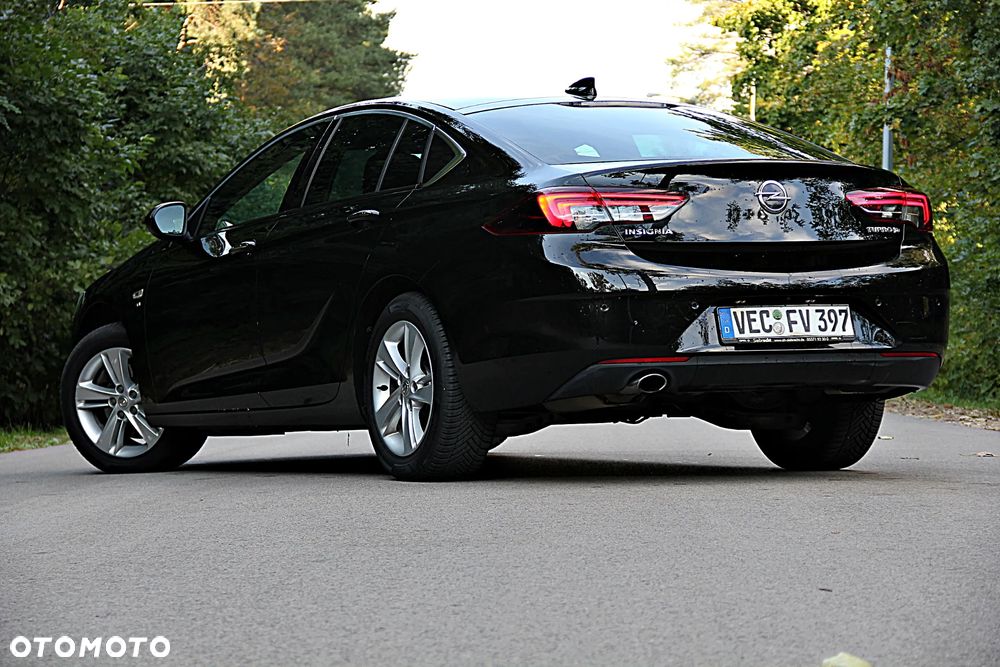 Opel Insignia 2.0 CDTI automatik Business Edition - 17