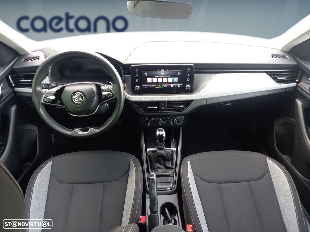 Skoda Kamiq 1.0 TSI Ambition DSG — fotografia 9