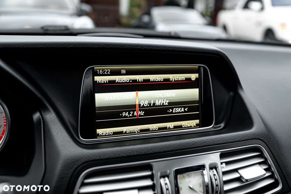 Mercedes-Benz Klasa E 250 7G-TRONIC - 34
