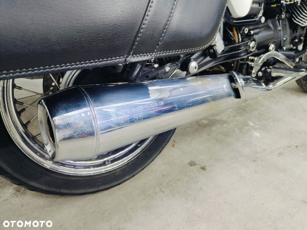 Moto Guzzi V7 - 8