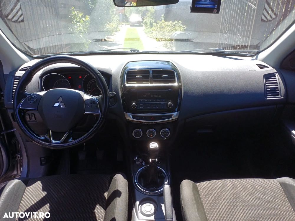 Mitsubishi ASX 1.6 Litre 4WD DI-D 6 Instyle - 3