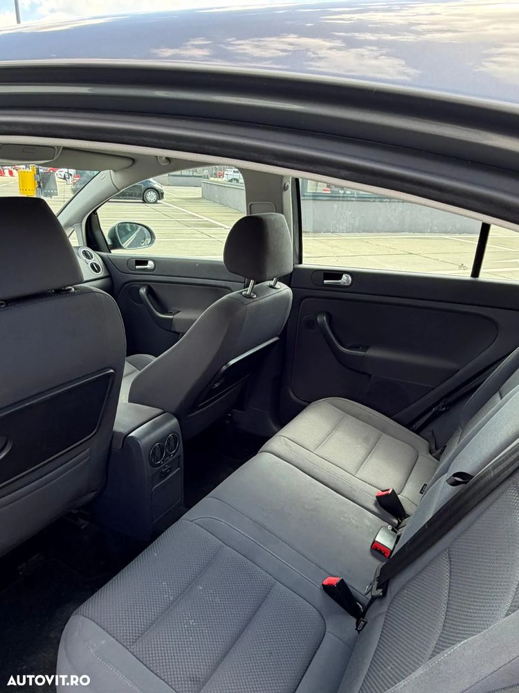 Volkswagen Golf - 15