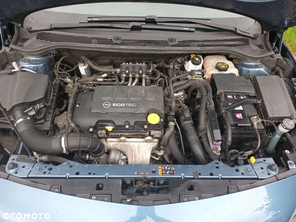 Opel Astra 1.4 T Executive S&S EU6 - 21