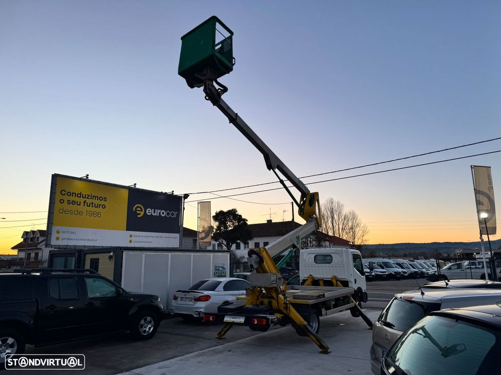 Nissan Cabstar MULTITEL HX 195  20 Mts - 15