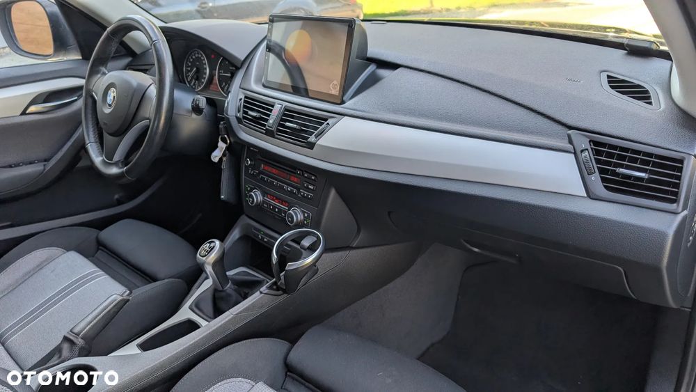 BMW X1 sDrive18d xLine - 9