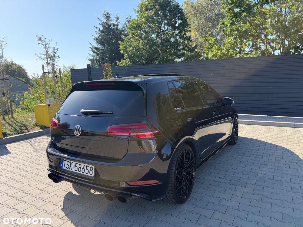 Volkswagen Golf - 6