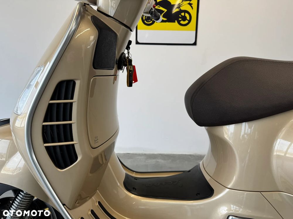 Vespa GTS - 22