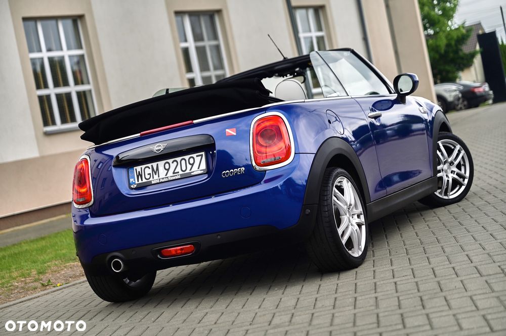 MINI Cooper Sidewalk Edition - 2