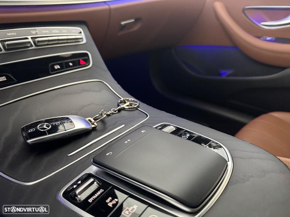 Mercedes-Benz E 220 d AMG Line - 26