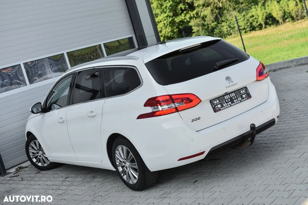 Peugeot 308 1.2 L PureTech Turbo S&S Allure Pack - 12
