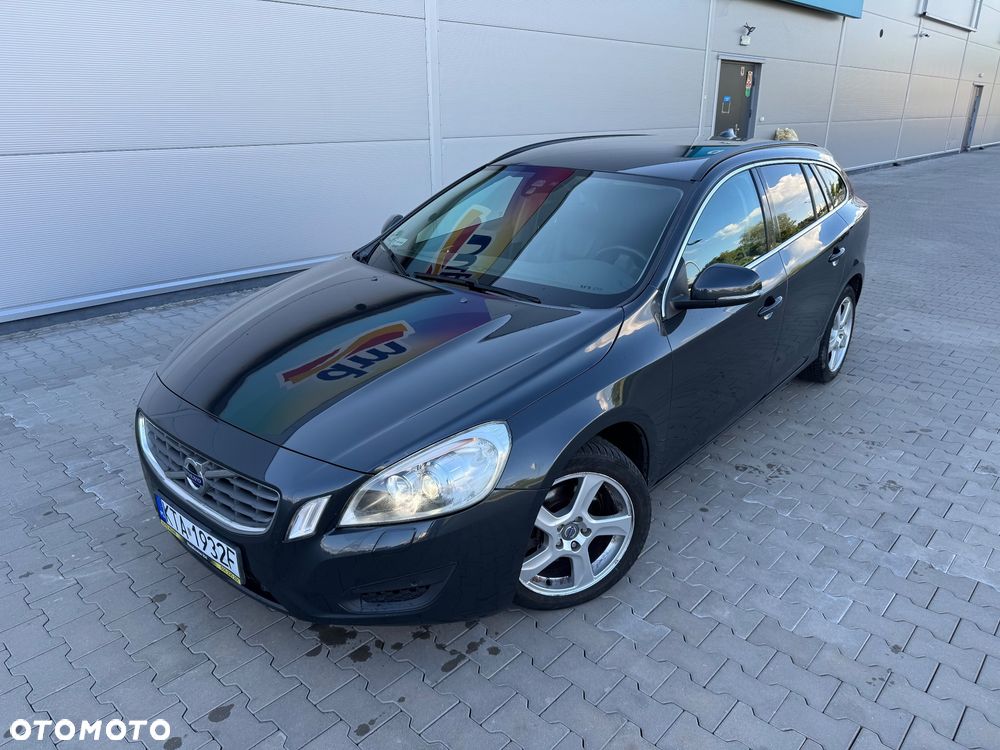 Volvo V60 D3 Momentum - 9