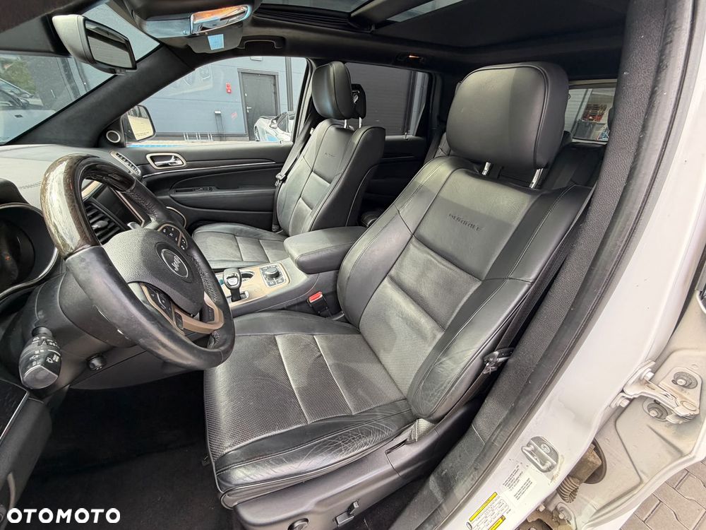 Jeep Grand Cherokee - 14