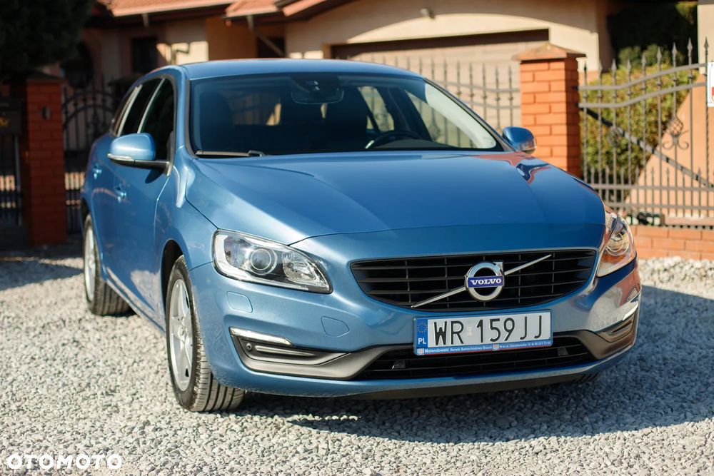 Volvo V60 D3 Geartronic Momentum - 16