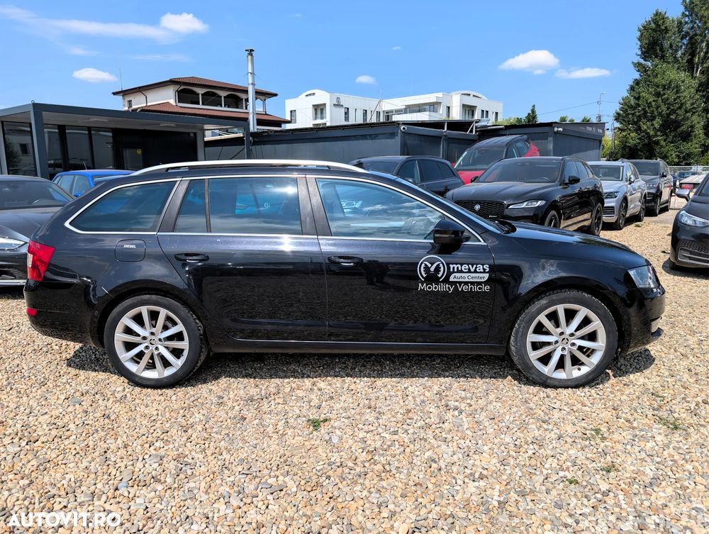 Skoda Octavia 1.6 TDI DSG Style - 8