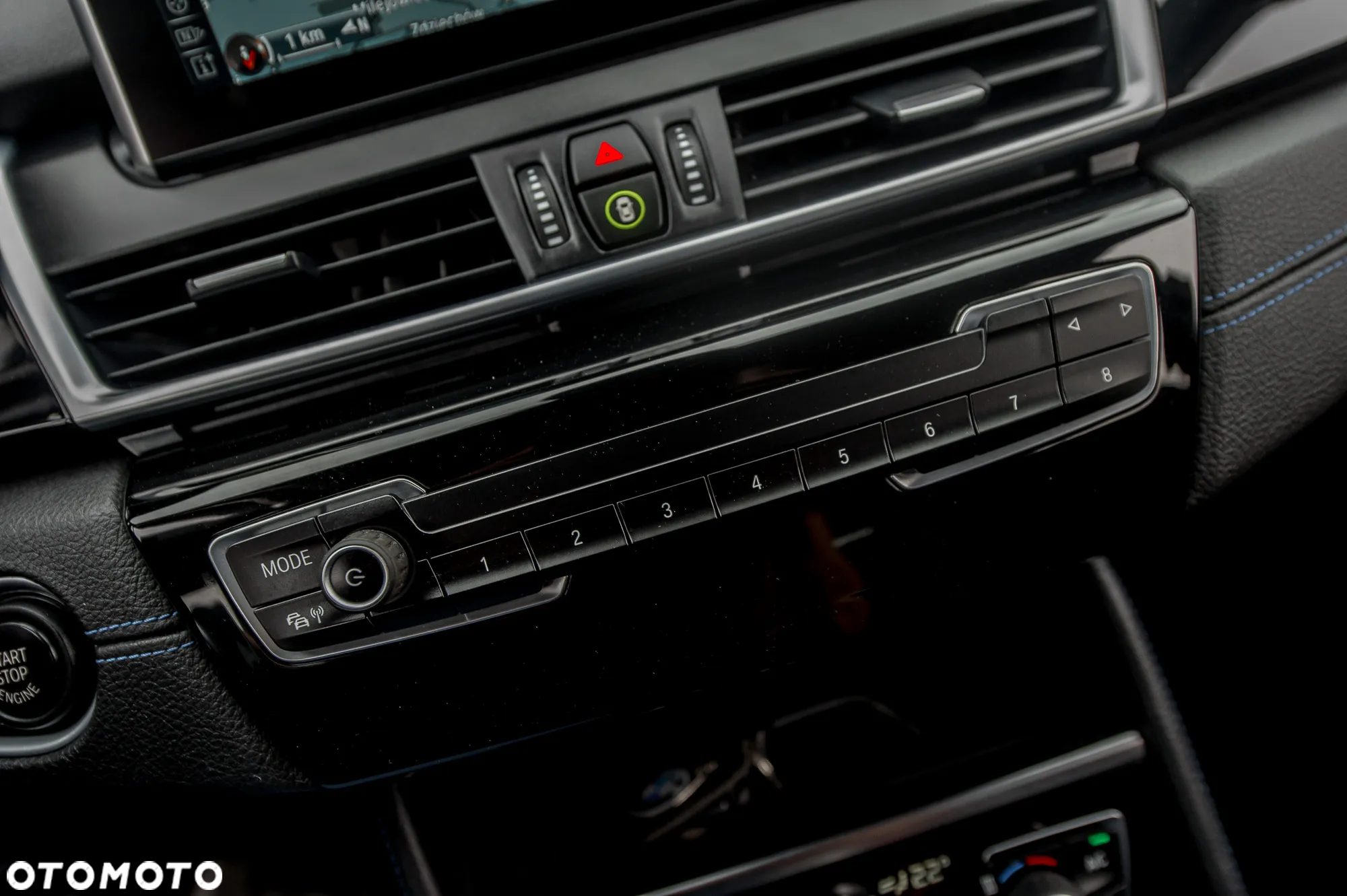 BMW Seria 2 220d Active Tourer xDrive M Sport - 35