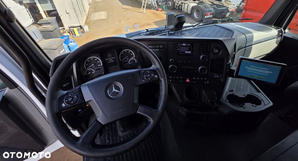 Mercedes-Benz ANTOS - 10