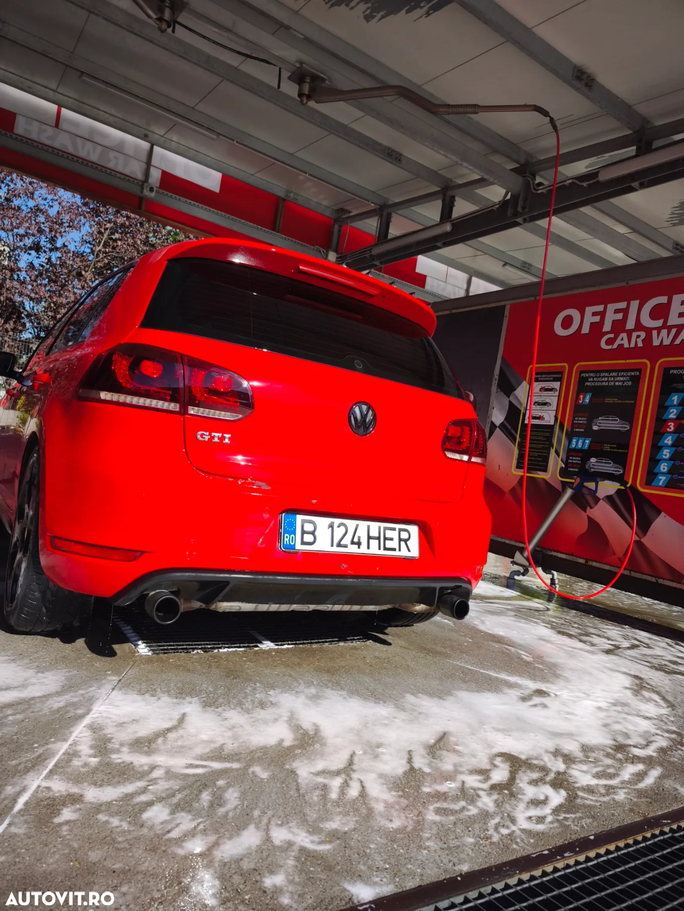 Volkswagen Golf GTI TCR 2.0 TSI OPF DSG - 18