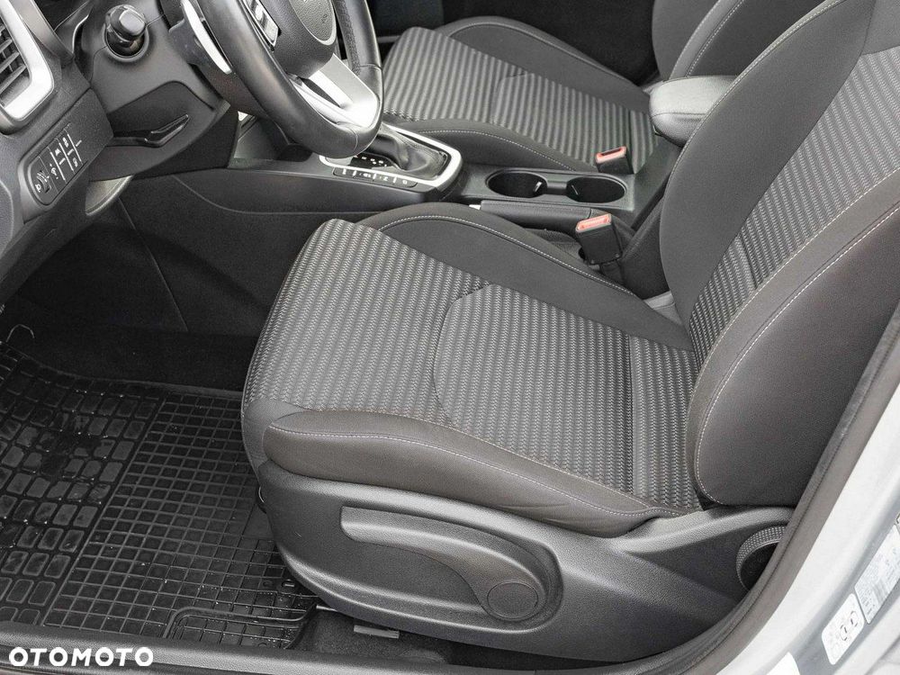 Kia Ceed 1.5 T-GDI M DCT - 9